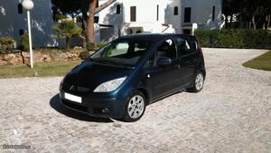 Mitsubishi Colt 1.1 Gasolina Abril/06 - à venda - Ligeiros