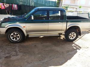 Mitsubishi L200 strakar 4 4 Janeiro/97 - à venda - Ligeiros