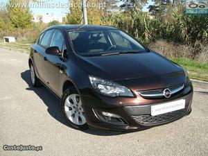 Opel Astra 1.6 CDTI EXECUTIVE Junho/15 - à venda - Ligeiros