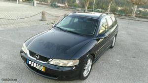 Opel Vectra Caravan 2.2 DTI A/C Novembro/00 - à venda -