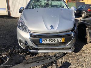 Peugeot 208 Acidentado km Março/17 - à venda -