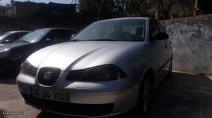 Seat Cordoba v km Junho/04 - à venda -