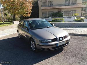 Seat Leon 1.9 TDI Dezembro/02 - à venda - Ligeiros