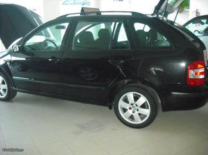 Skoda Fabia HTP  Março/05 - à venda - Ligeiros