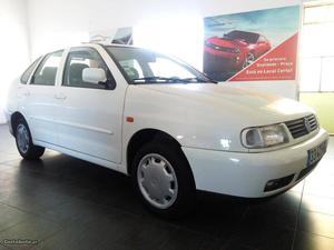 VW Polo 1.4 CLASSIC C MALA Setembro/96 - à venda - Ligeiros