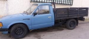 Daihatsu 2.2 Fevereiro/81 - à venda - Pick-up/