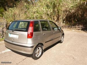 Fiat Punto 06 Maio/99 - à venda - Ligeiros Passageiros,