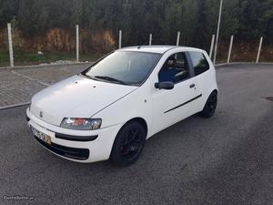 Fiat Punto 1.9 diesel van Dezembro/01 - à venda - Ligeiros