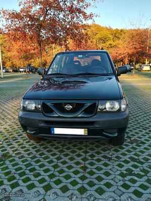 Nissan Terrano II 2.7TDi Facelift Março/00 - à venda -