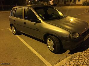 Opel Corsa 1.2 Agosto/96 - à venda - Ligeiros Passageiros,