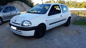 Renault Clio 1.2 8V Janeiro/01 - à venda - Ligeiros