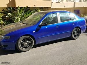 Seat Toledo 2.3 vcv  Março/99 - à venda -