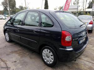 Citroën Xsara Picasso Abril/05 - à venda - Ligeiros