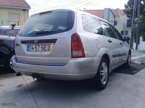 Ford Focus Sw 1.6 Agosto/01 - à venda - Ligeiros