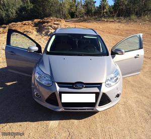 Ford Focus Titânio Econetic Abril/13 - à venda - Ligeiros