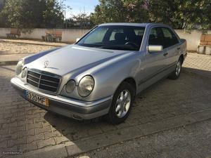 Mercedes-Benz E 220 Diesel Elegance Julho/97 - à venda -