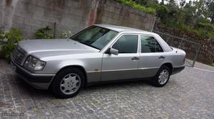 Mercedes-Benz E 250 Novo Fevereiro/94 - à venda - Ligeiros