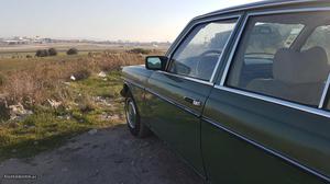 Mercedes-Benz d w123 Outubro/81 - à venda - Ligeiros