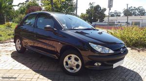 Peugeot 206 XT 5Portas Setembro/03 - à venda - Ligeiros