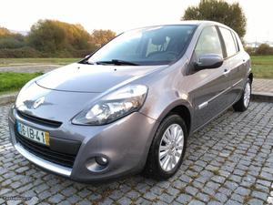 Renault Clio 1.2DYNA S 113EUR/MÊS Agosto/09 - à venda -