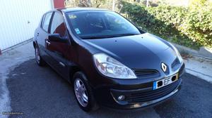 Renault Clio 1.5DCI 5p a/retoma Julho/07 - à venda -