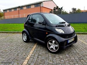 Smart ForTwo CABRIO-CDI-NOVO Março/02 - à venda - Ligeiros