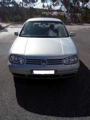 VW Golf 4 de 90 cv Março/98 - à venda - Ligeiros