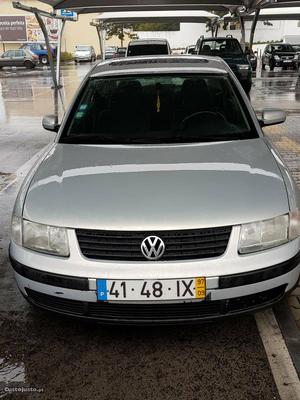 VW Passat comfort line Setembro/97 - à venda - Ligeiros
