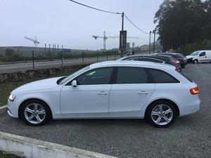 Audi A4 Avant 2.0 Tdi 143 cv sport Maio/12 - à venda -