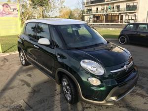 Fiat 500L 1.6 Trekking Junho/15 - à venda - Ligeiros