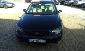 Ford Mondeo cc st v6 Agosto/01 - à venda - Ligeiros