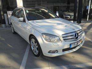 Mercedes-Benz C 250 Avangarde 204 cv Setembro/10 - à venda