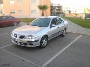 Nissan Almera Qx v um dono Fevereiro/02 - à venda -