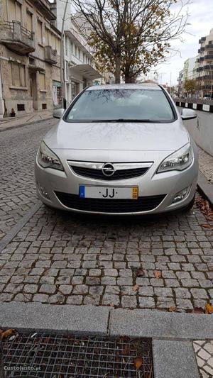 Opel Astra 1.3 CDTI EcoFlex Junho/10 - à venda - Ligeiros