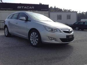 Opel Astra 1.7 CDTI COSMO Março/13 - à venda - Ligeiros
