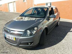 Opel Astra cosmos Setembro/04 - à venda - Ligeiros