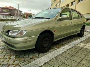 Renault Mégane 1.4 Julho/97 - à venda - Ligeiros