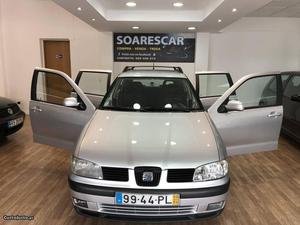 Seat Cordoba 1.6 SR c/AC Abril/00 - à venda - Ligeiros