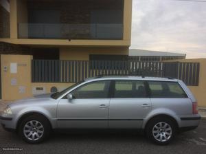 VW Passat 1.9 tdi 130 cv Maio/03 - à venda - Ligeiros