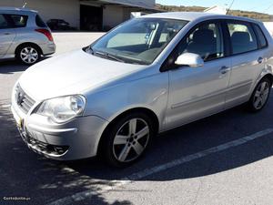 VW Polo cv confortline Outubro/05 - à venda -