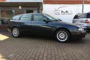 Alfa Romeo 156 Sportwagon 1.9 Maio/04 - à venda - Ligeiros