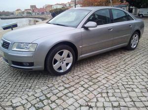 Audi A8 Quattro 3.0 v6 Abril/04 - à venda - Ligeiros