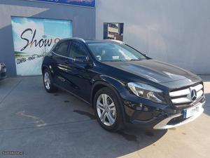 Mercedes-Benz GLA 180 CDi Urban Fevereiro/16 - à venda -