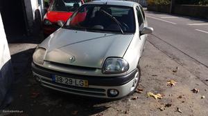 Renault Clio cv d. assist Junho/98 - à venda -