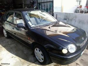 Toyota Corolla 1.3 Julho/99 - à venda - Ligeiros