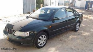 VW Passat 1.9 TDI Highline Janeiro/98 - à venda - Ligeiros