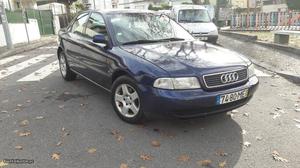 Audi A4 1.9tdi90cvacom300mil Junho/95 - à venda - Ligeiros