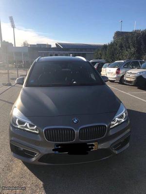 BMW serie 2 - 7 lugares Junho/15 - à venda - Ligeiros