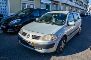 Renault Mégane Break 1.5dCi Authent Fevereiro/04 - à venda