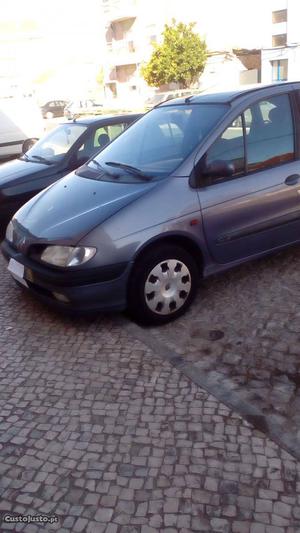 Renault Scénic 1.4 ar condicionado Julho/99 - à venda -